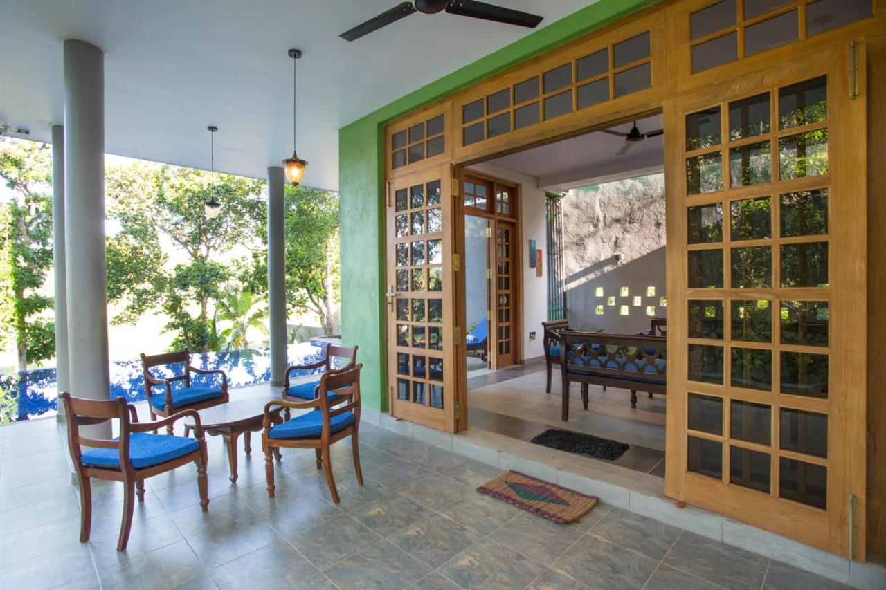 Barefoot Bungalow Hikka Hikkaduwa Exteriör bild